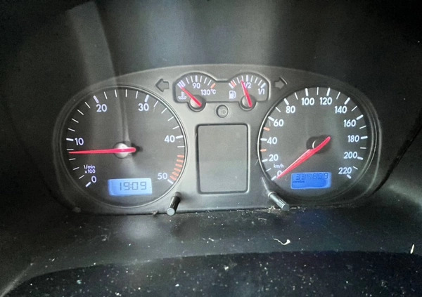 Volkswagen Caravelle cena 26000 przebieg: 334658, rok produkcji 1998 z Wisła małe 137